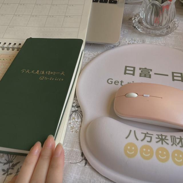 月总结怎么写_个人学生，月总结怎么写_个人销售！