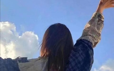 新入职女教师