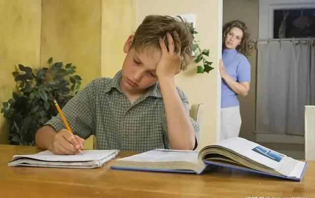 怎样教小孩学算术视频，怎样教小孩学算术视频教程！