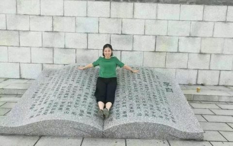 握手作文600字初三范文，握手作文600字初三议论文