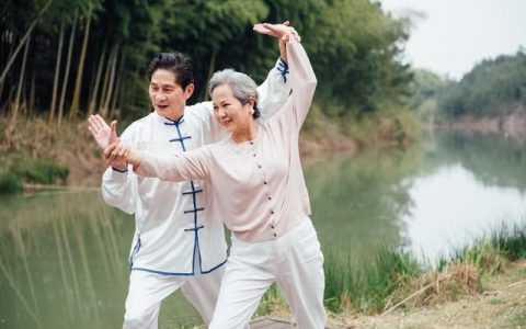 每日健康养生小知识，每日健康养生小知识春季