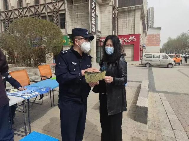 为民服务方面，民生服务？ (2)