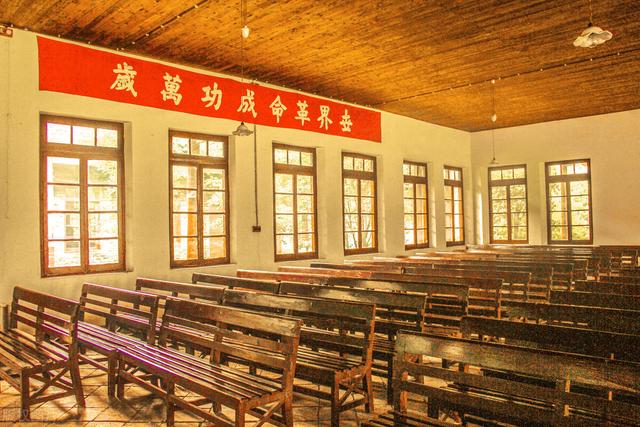 入党申请书2000字范文，党员申请书样本？